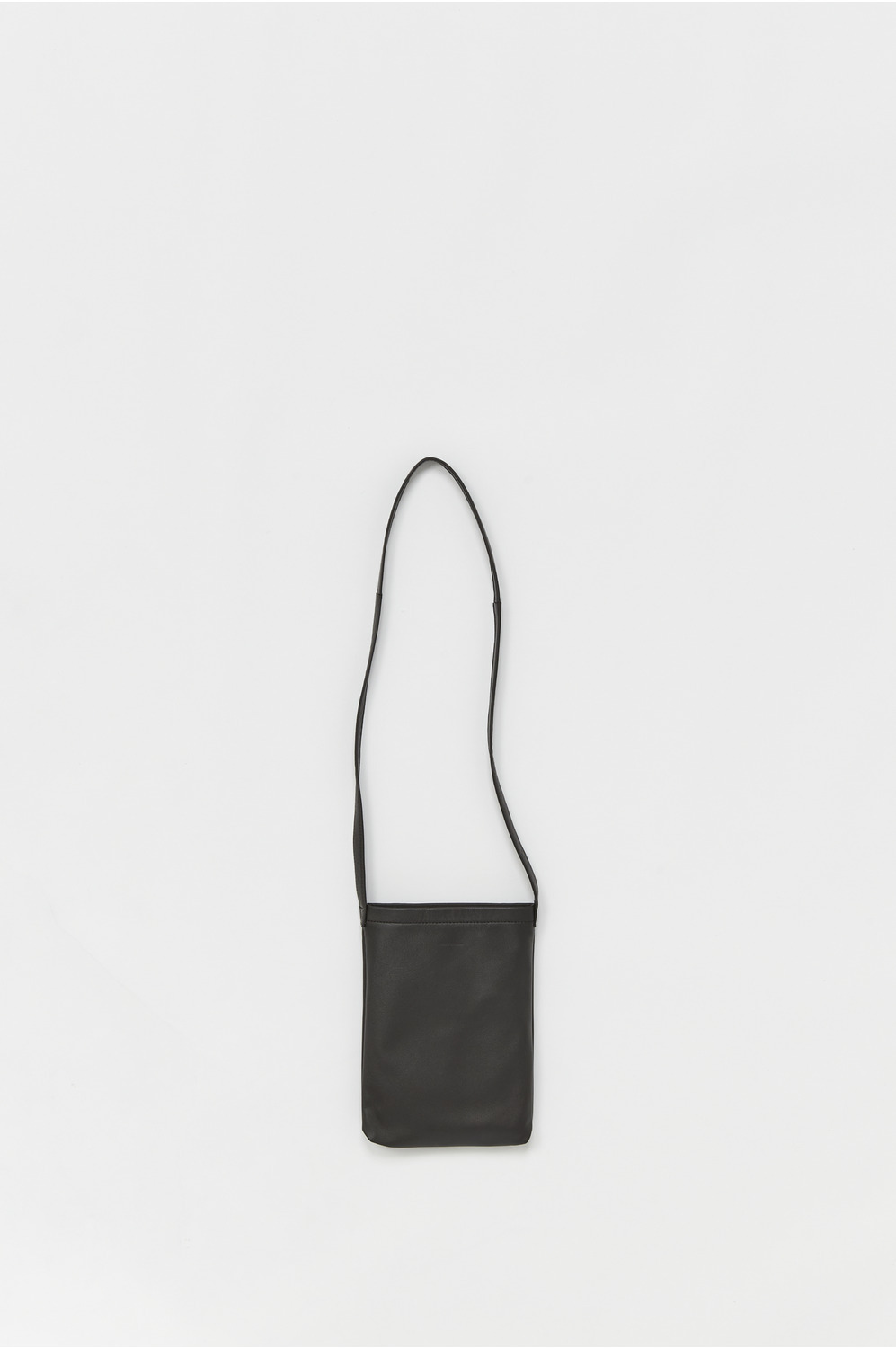 メーカー cow shoulder small｜スキマ Hender Scheme Official Online Shop バッグ