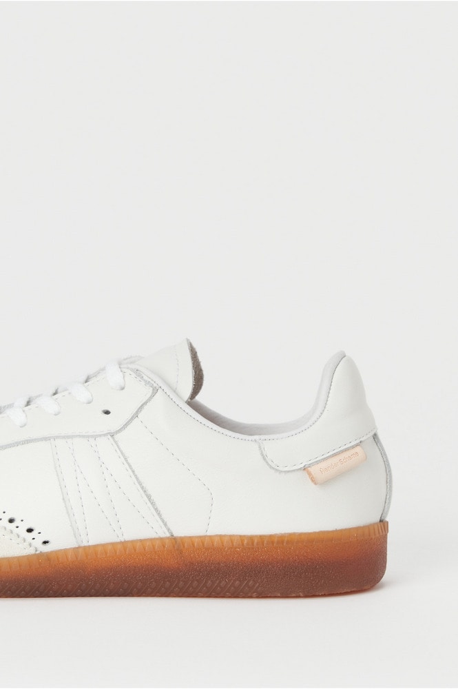 citizen trainer 詳細画像 white 3