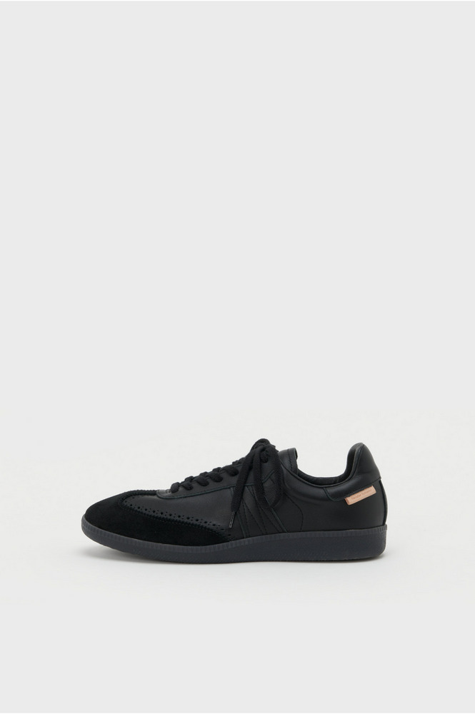 citizen trainer 詳細画像 black/black 2