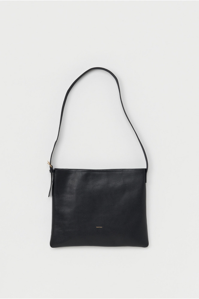 激安通販特集！ Hender M｜スキマ bag buckle twist Scheme Shop Online Official バッグ