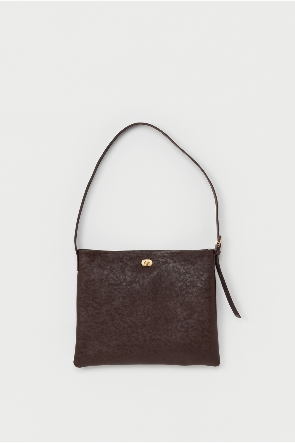 twist buckle bag M｜スキマ Hender Scheme Official Online Shop