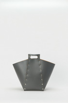 assemble pyramid bag L 詳細画像