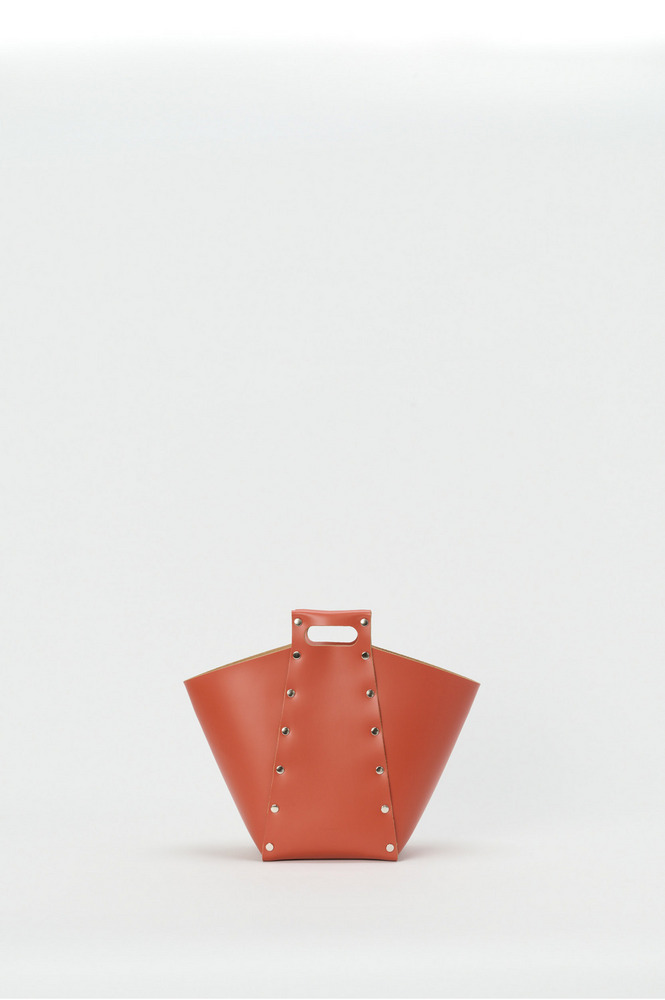 assemble pyramid bag M 詳細画像 copper orange 