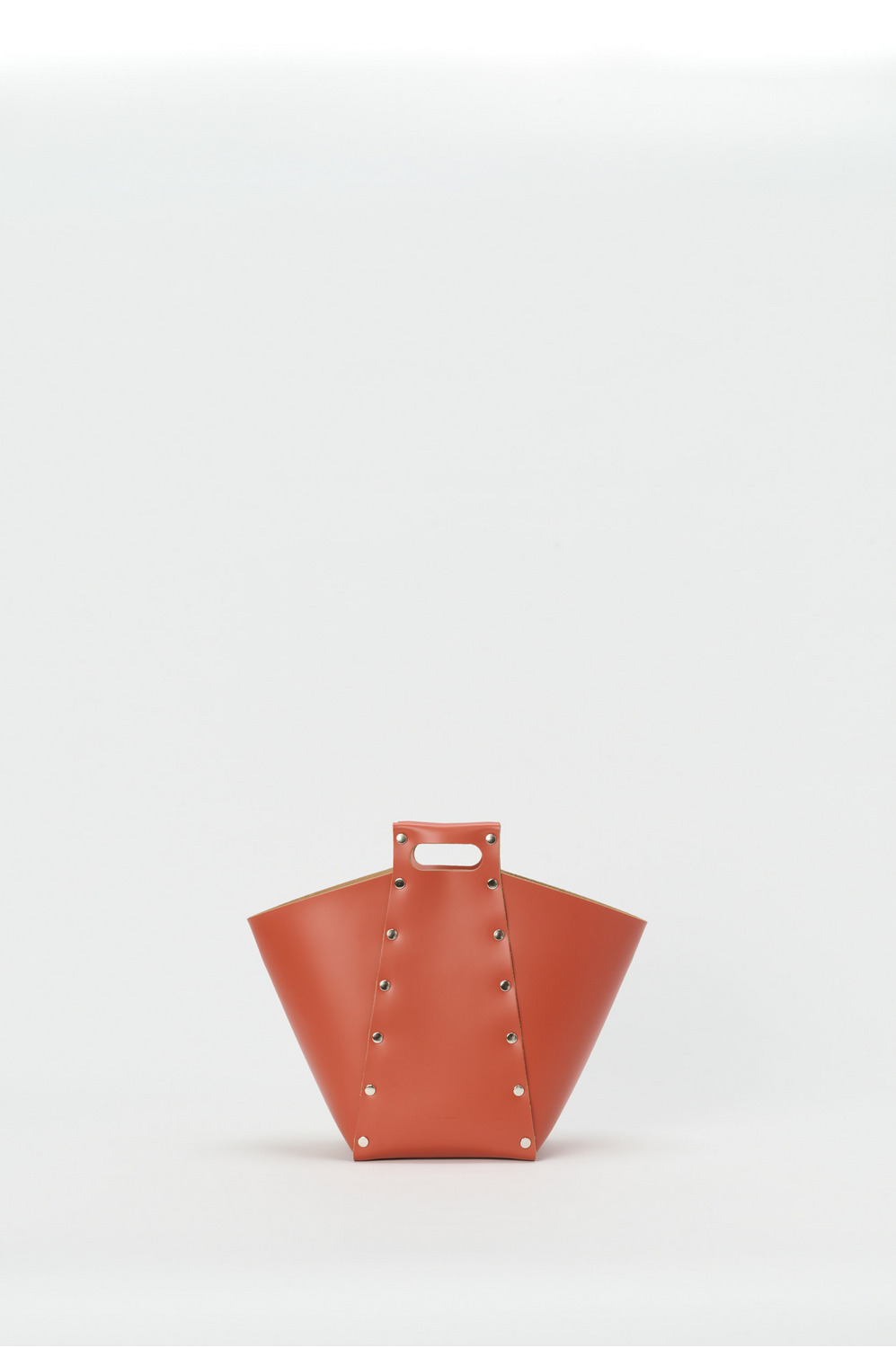 assemble pyramid bag M 詳細画像 copper orange 1