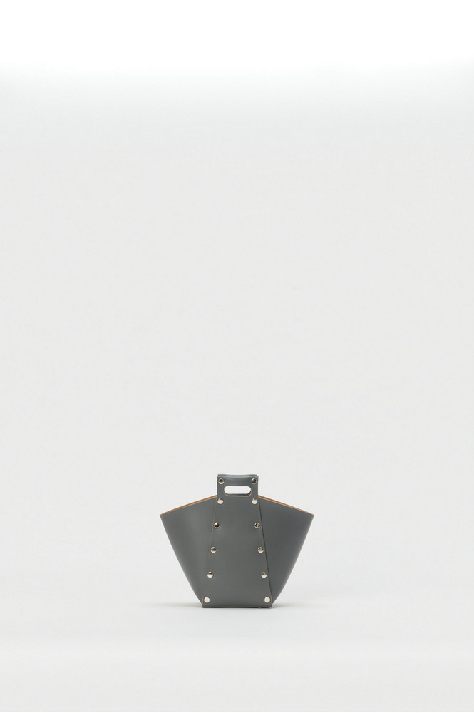 assemble pyramid bag S 詳細画像 steel gray 