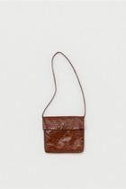 patent horse flap shoulder bag small 詳細画像